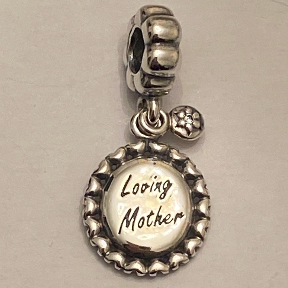 Pandora Loving Mother Charm